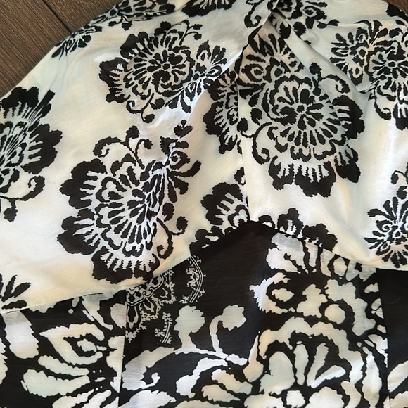 WHBM halter top - Picture 2 of 5